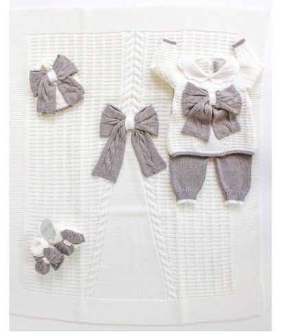Wool Curtain Set for Newborns - Baby's Layette §98