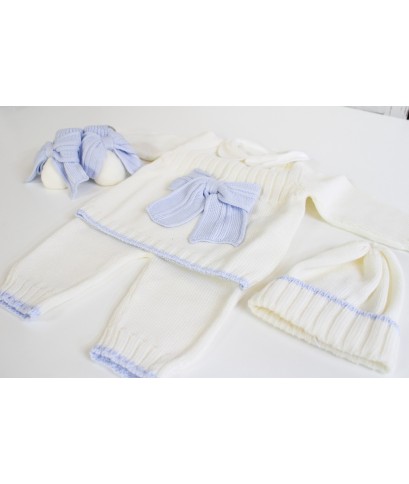 Set of Ribbed Wool Bows for Newborns - Baby Boy's Layette §830