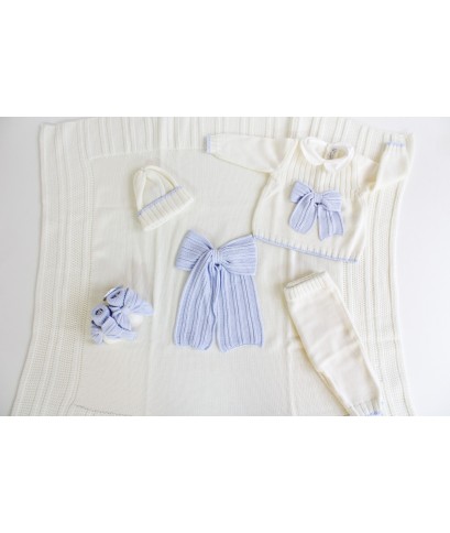 Set of Ribbed Wool Bows for Newborns - Baby Boy's Layette §830